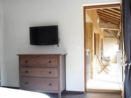 Hotel The Resid For Calixte Pérouges Esterno foto